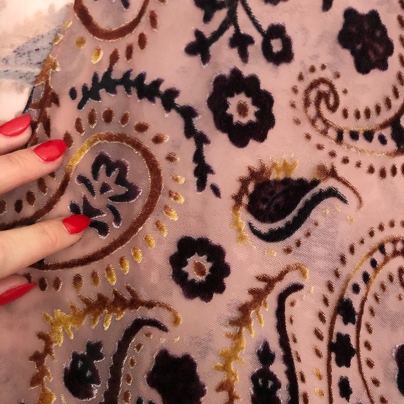 Sheer Kimono with Velvet Detail - Picture 4 of 5